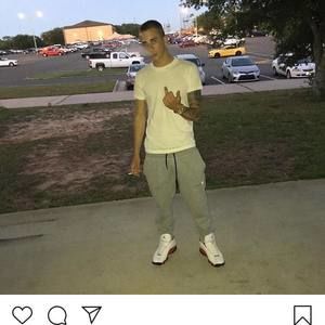 Meet your Posher, Travis